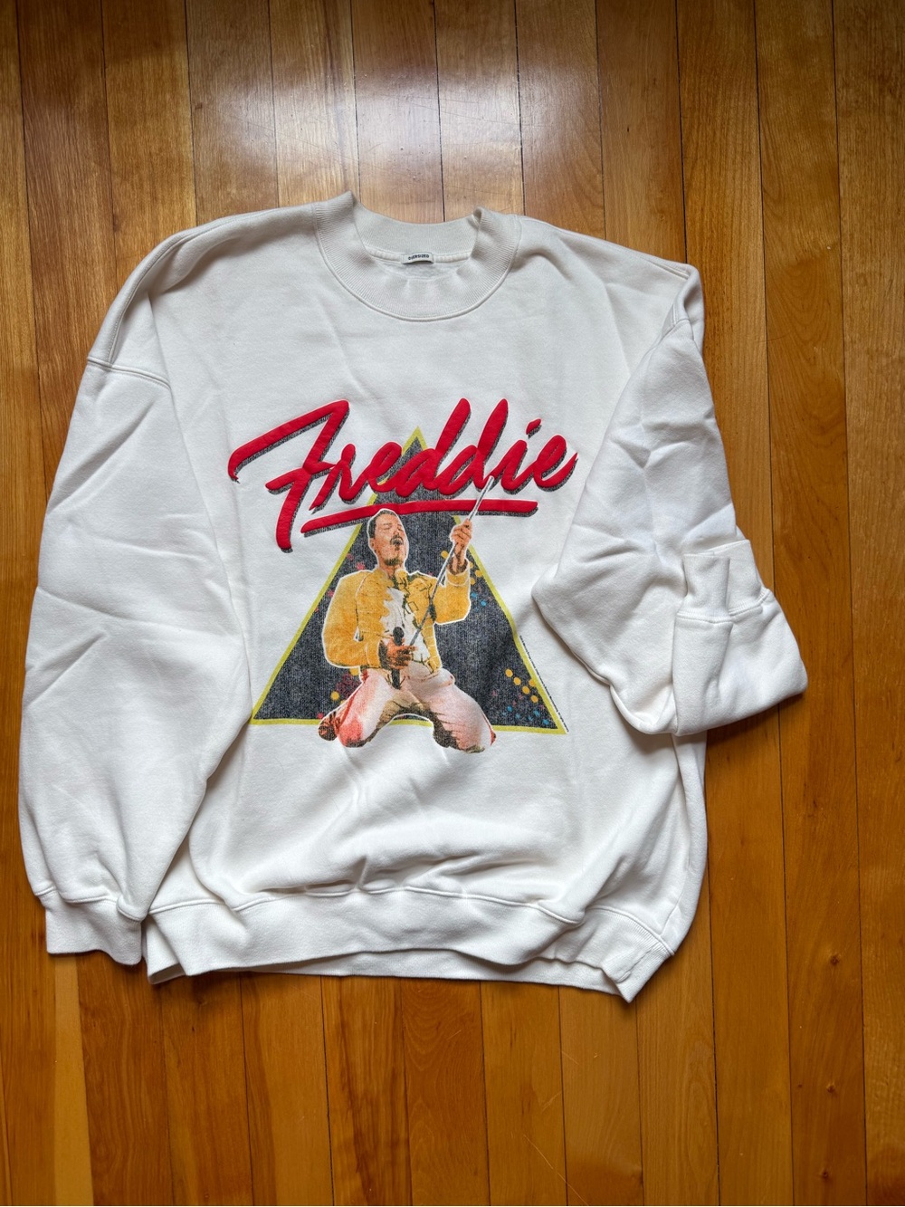 NWOT Abercrombie & Fitch White 'Freddie' Graphic Crewneck Sweatshirt